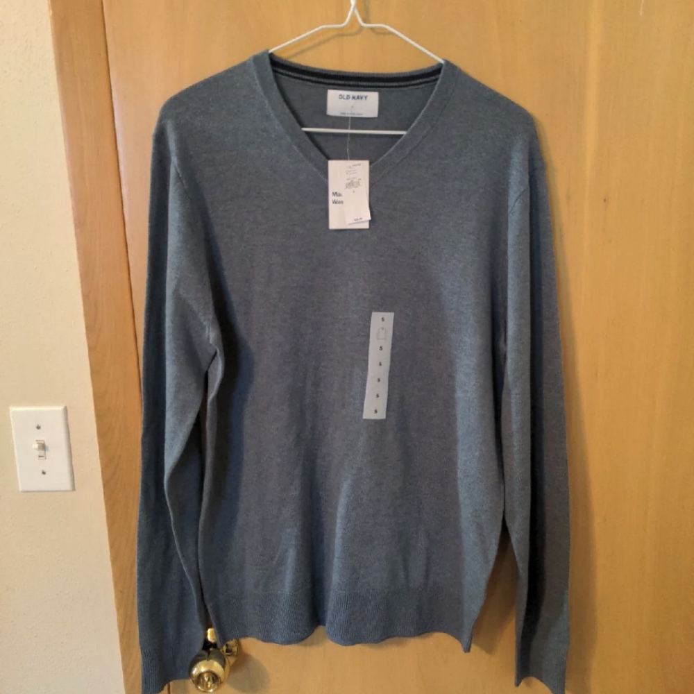 Old Navy V-Neck Sweater
